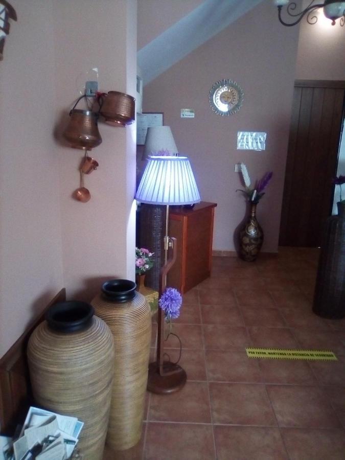 Hostal Sol De La Vega Albarracin Exterior photo